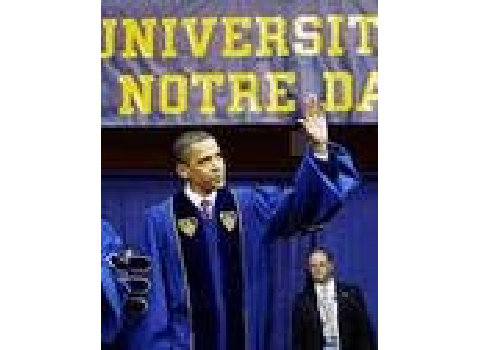 Obama laureato da Notre Dame Obama laureato da Notre Dame